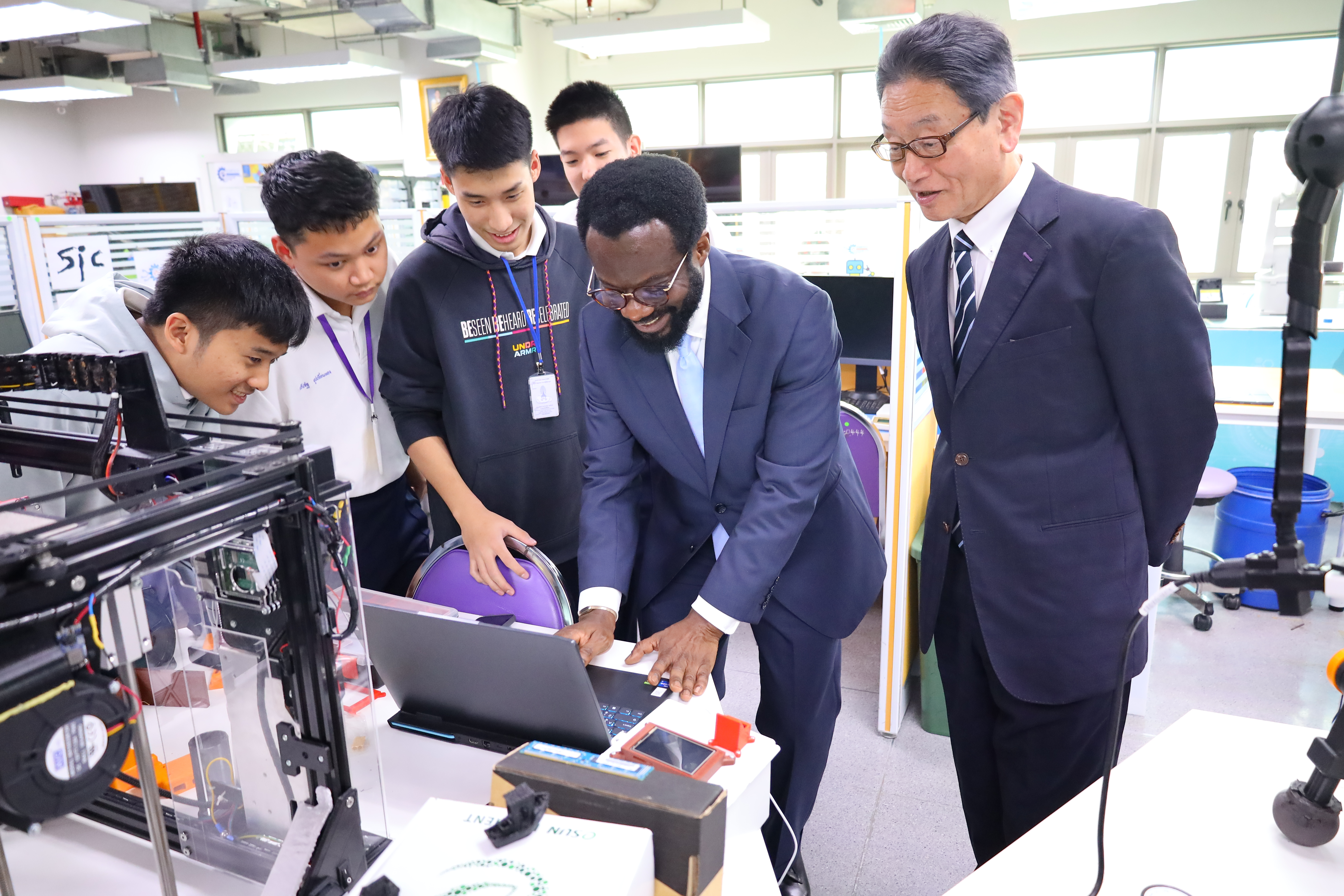 สจด. ต้อนรับคณะผู้บริหาร AHSTE — 1 พฤษภาคม 2025 — สถาบันเทคโนโลยีจิตรลดา CDTI