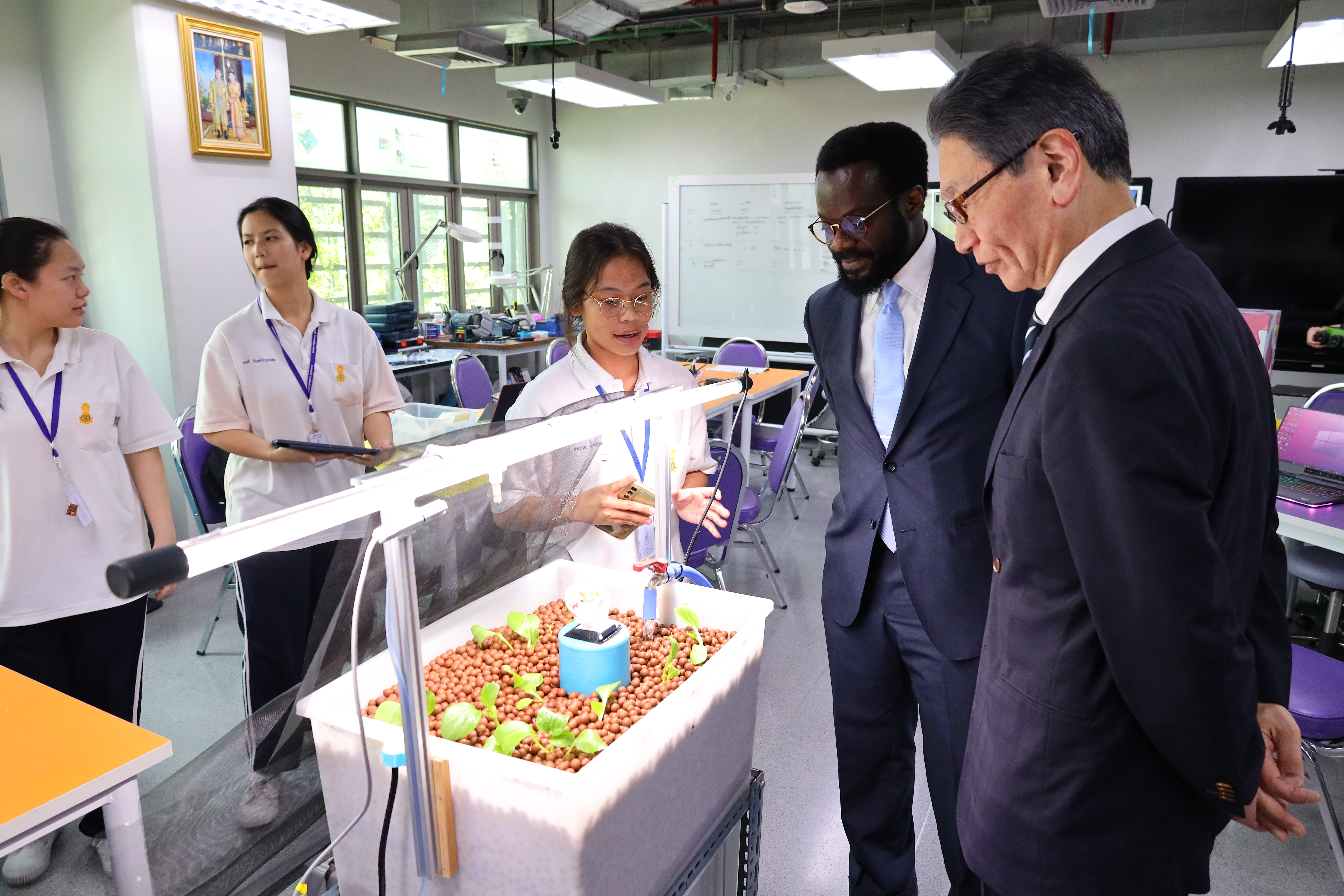 สจด. ต้อนรับคณะผู้บริหาร AHSTE — 1 พฤษภาคม 2025 — สถาบันเทคโนโลยีจิตรลดา CDTI