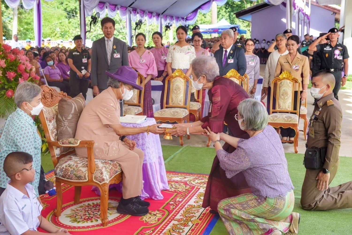 สมเด็จพระกนิษฐาธิราชเจ้า กรมสมเด็จพระเทพรัตนราชสุดา ฯ สยามบรมราชกุมารี ทรงติดตามการดำเนินงานโครงการตามพระราชดำริ ณ โรงเรียนตำรวจตระเวนชายแดนท่านผู้หญิงอังกาบ บุณยัษฐิติ (บ้านคลองวาย) อำเภอวิภาวดี จังหวัดสุราษฎร์ธานี — 28 พฤษภาคม 2025 — สถาบันเทคโนโลยีจิตรลดา CDTI
