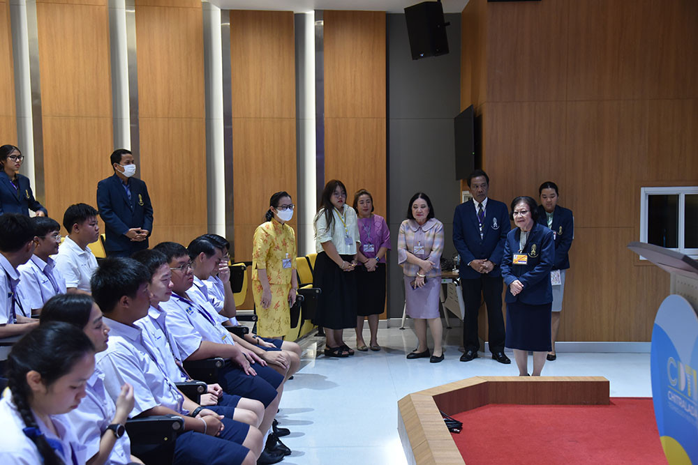 นักเรียน สจด. พบอธิการบดีเพื่อรับโอวาท — 8 พฤษภาคม 2025 — สถาบันเทคโนโลยีจิตรลดา CDTI