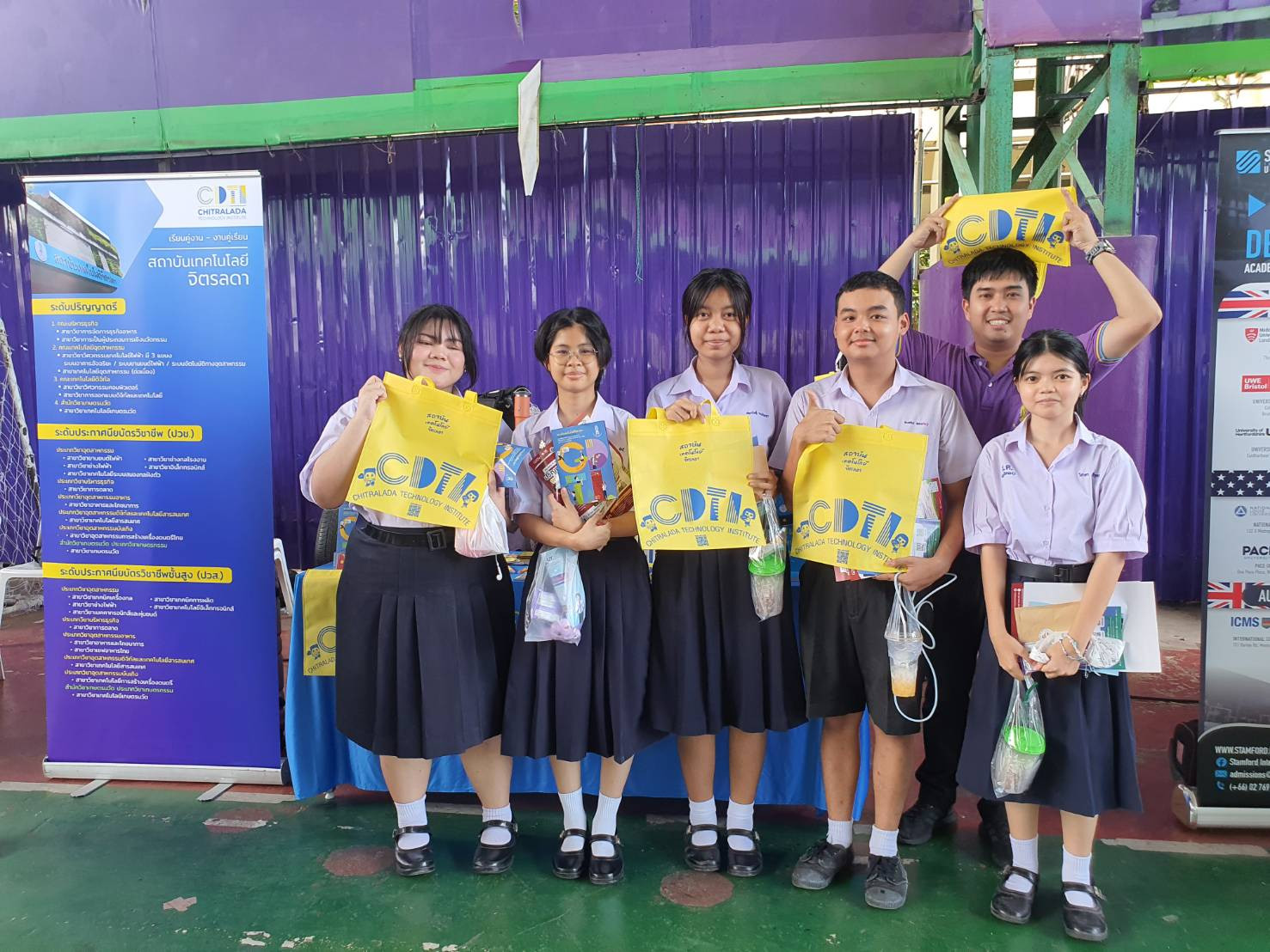 สจด. ร่วมแนะแนวศึกษาต่อ โรงเรียนวัดนวลนรดิศ เขตภาษีเจริญ — 12 มิถุนายน 2025 — สถาบันเทคโนโลยีจิตรลดา CDTI