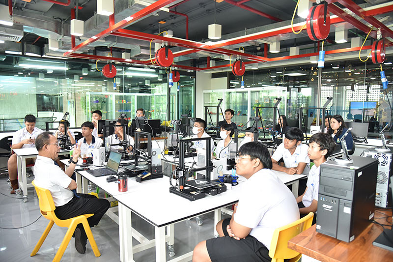 สจด. ต้อนรับคณะผู้บริหาร ครู และนักเรียน คณะกรรมการและภาคีเครือข่าย 7 สถานศึกษาเยี่ยมชมศึกษาดูงาน สถาบันเทคโนโลยีจิตรลดา — 23 มิถุนายน 2025 — สถาบันเทคโนโลยีจิตรลดา CDTI