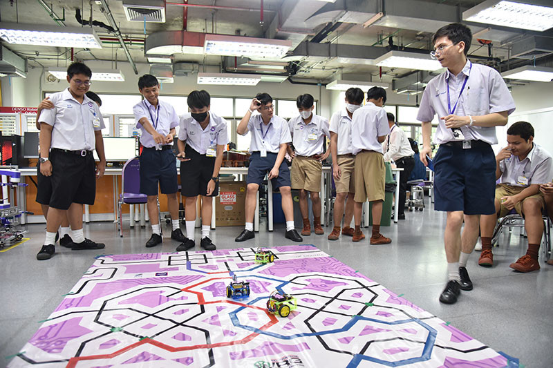 สจด. ต้อนรับคณะผู้บริหาร ครู และนักเรียน คณะกรรมการและภาคีเครือข่าย 7 สถานศึกษาเยี่ยมชมศึกษาดูงาน สถาบันเทคโนโลยีจิตรลดา — 23 มิถุนายน 2025 — สถาบันเทคโนโลยีจิตรลดา CDTI
