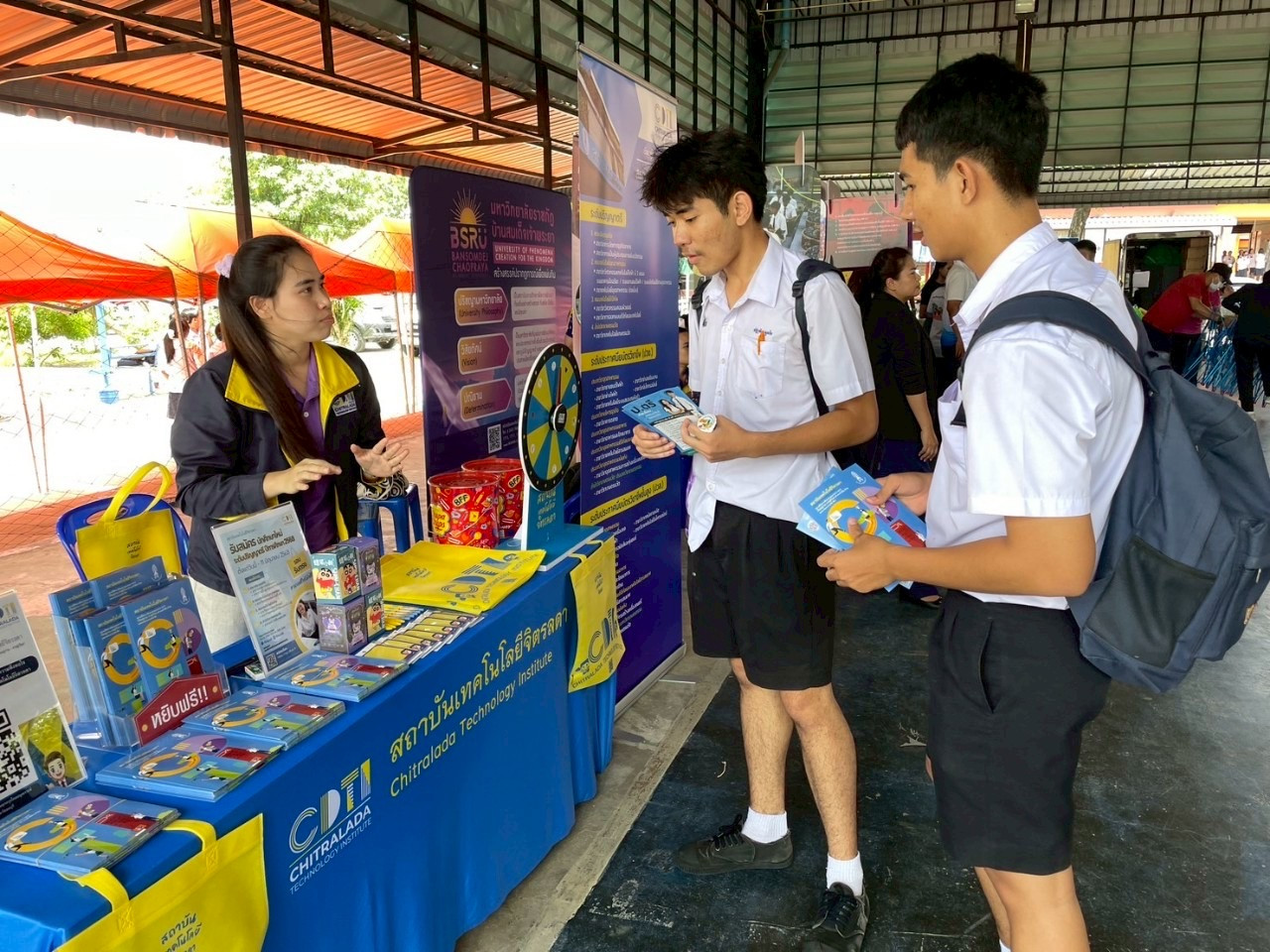 สจด. ร่วมงานแนะแนวศึกษาต่อโรงเรียนทุ่งศุขลา "กรุงไทยอนุเคราะห์" จังหวัดชลบุรี — 13 มิถุนายน 2025 — สถาบันเทคโนโลยีจิตรลดา CDTI