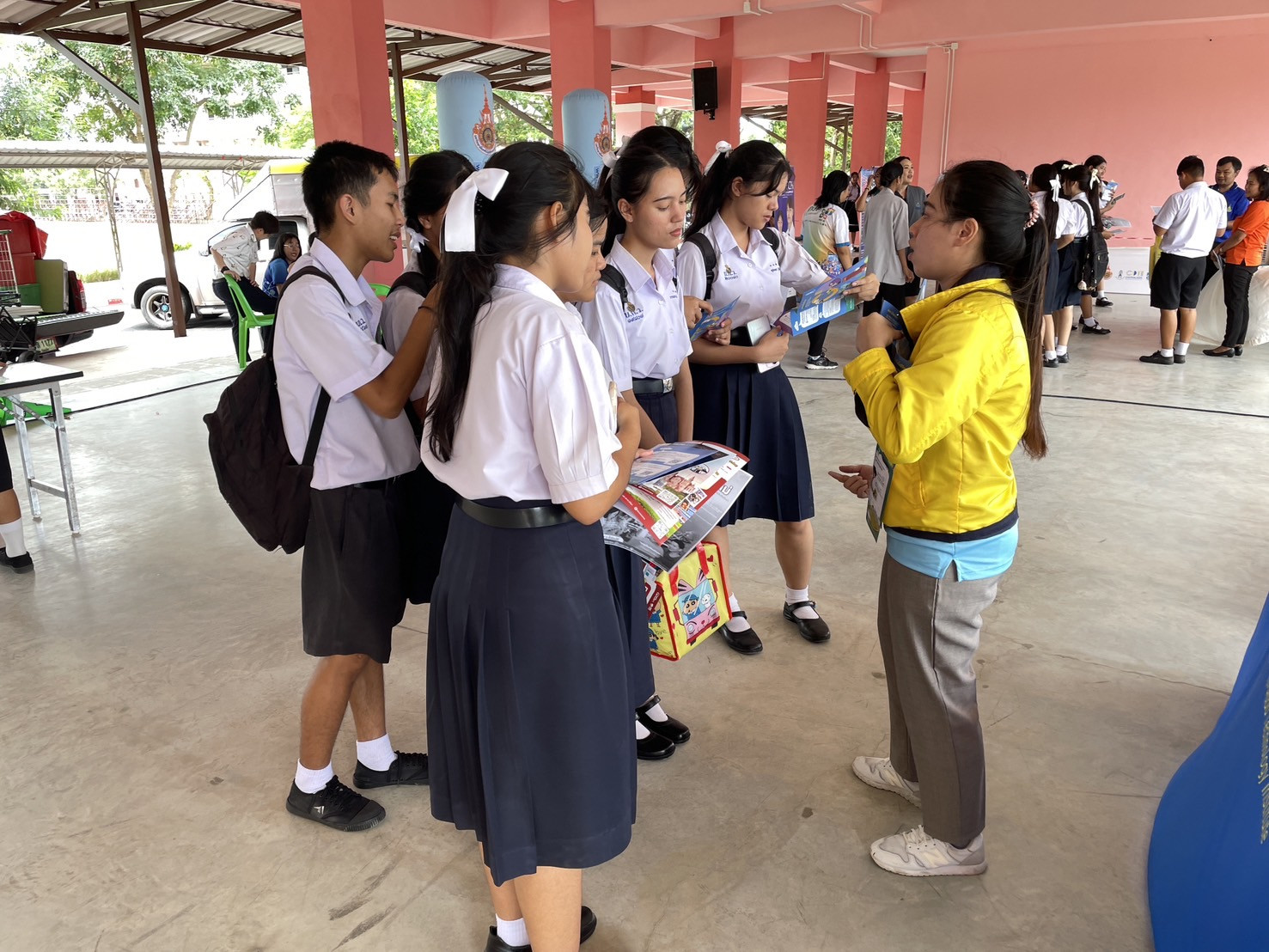 สจด. ร่วมงานแนะแนวศึกษาต่อโรงเรียนบ้านฉางกาญจนกุลวิทยา จังหวัดระยอง — 14 มิถุนายน 2025 — สถาบันเทคโนโลยีจิตรลดา CDTI