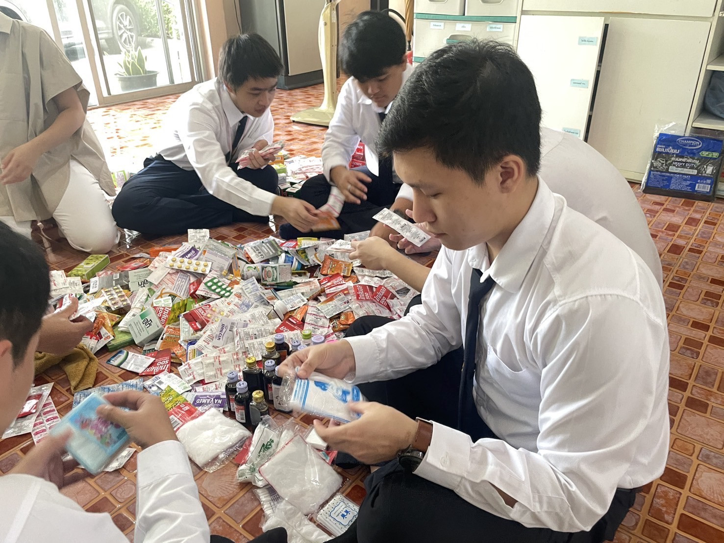 สจด. จัดกิจกรรมจิตอาสาถวายเป็นพระราชกุศล เนื่องในโอกาสวันเฉลิมพระชนมพรรษาของพระบาทสมเด็จพระปรเมนทรรามาธิบดีศรีสินทรมหาวชิราลงกรณ พระวชิรเกล้าเจ้าอยู่หัว — 27 กรกฎาคม 2025 — สถาบันเทคโนโลยีจิตรลดา CDTI