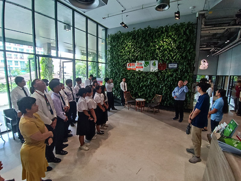 สจด. ศึกษาดูงานบริษัท EEC Academy Building และศูนย์สำรองข้อมูลอินเตอร์ลิ้งค์ ดาต้า เซ็นเตอร์ INTERLINK DATACENTER COMPANY LIMITED. — 18 กรกฎาคม 2025 — สถาบันเทคโนโลยีจิตรลดา CDTI