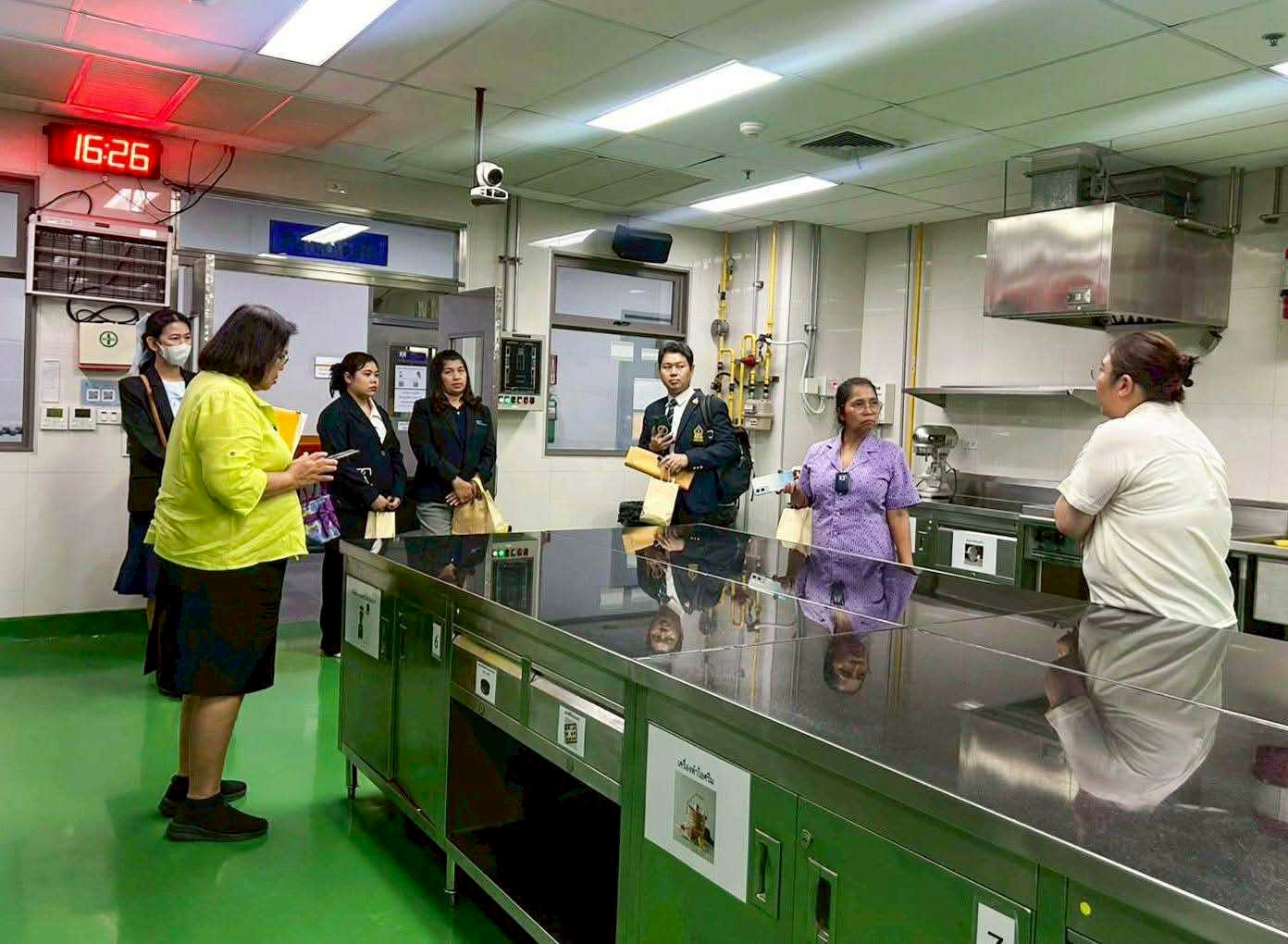 สจด. ร่วมประชุมคณะกรรมการเครือข่ายสุขาภิบาลอาหารในโรงเรียนและสถานประกอบการพื้นที่เขตดุสิต — 19 กรกฎาคม 2025 — สถาบันเทคโนโลยีจิตรลดา CDTI