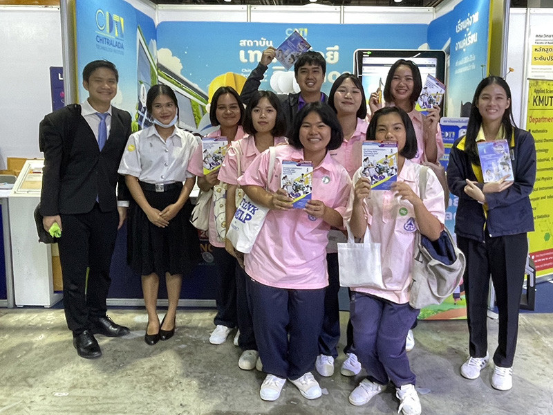 สจด. ร่วมพิธีมอบประกาศนียบัตรแสดงความยินดีแก่นักประดิษฐ์และนักวิจัยไทยที่ได้รับรางวัลจากเวทีนานาชาติ ภายในงานนิทรรศการ "อว.แฟร์ 2568 : SCI POWER FOR FUTURE THAILAND 2025" — 15 สิงหาคม 2025 — สถาบันเทคโนโลยีจิตรลดา CDTI