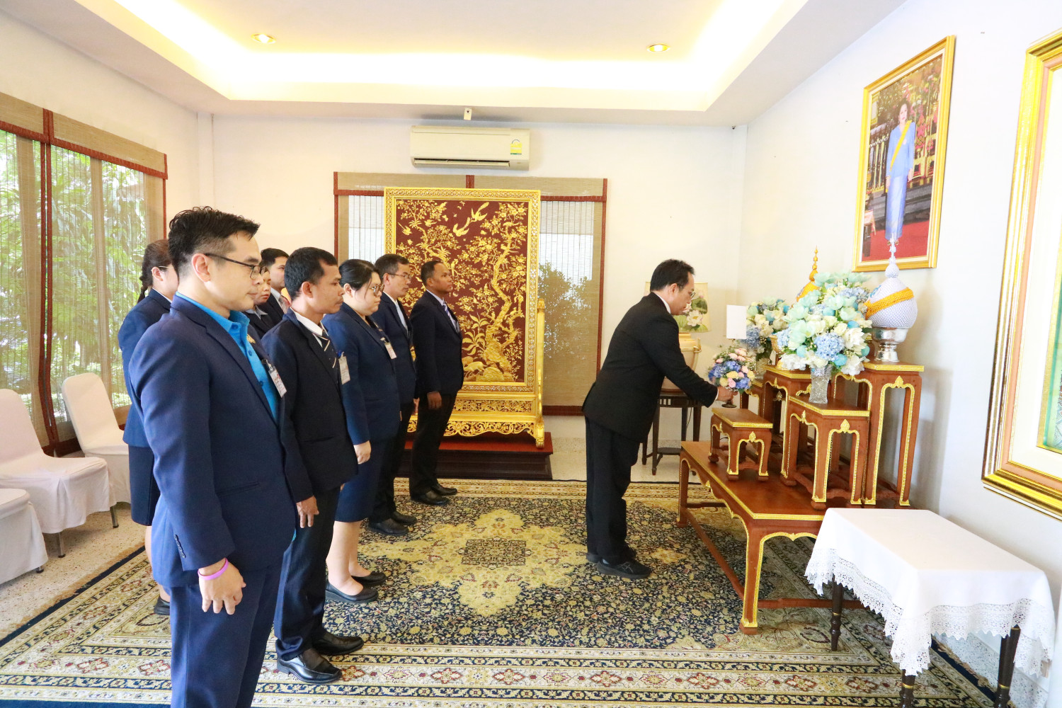 สจด. ถวายพระพรหน้าพระบรมฉายาลักษณ์ สมเด็จพระนางเจ้าสิริกิติ์ พระบรมราชินีนาถ พระบรมราชชนนีพันปีหลวง — 15 สิงหาคม 2025 — สถาบันเทคโนโลยีจิตรลดา CDTI