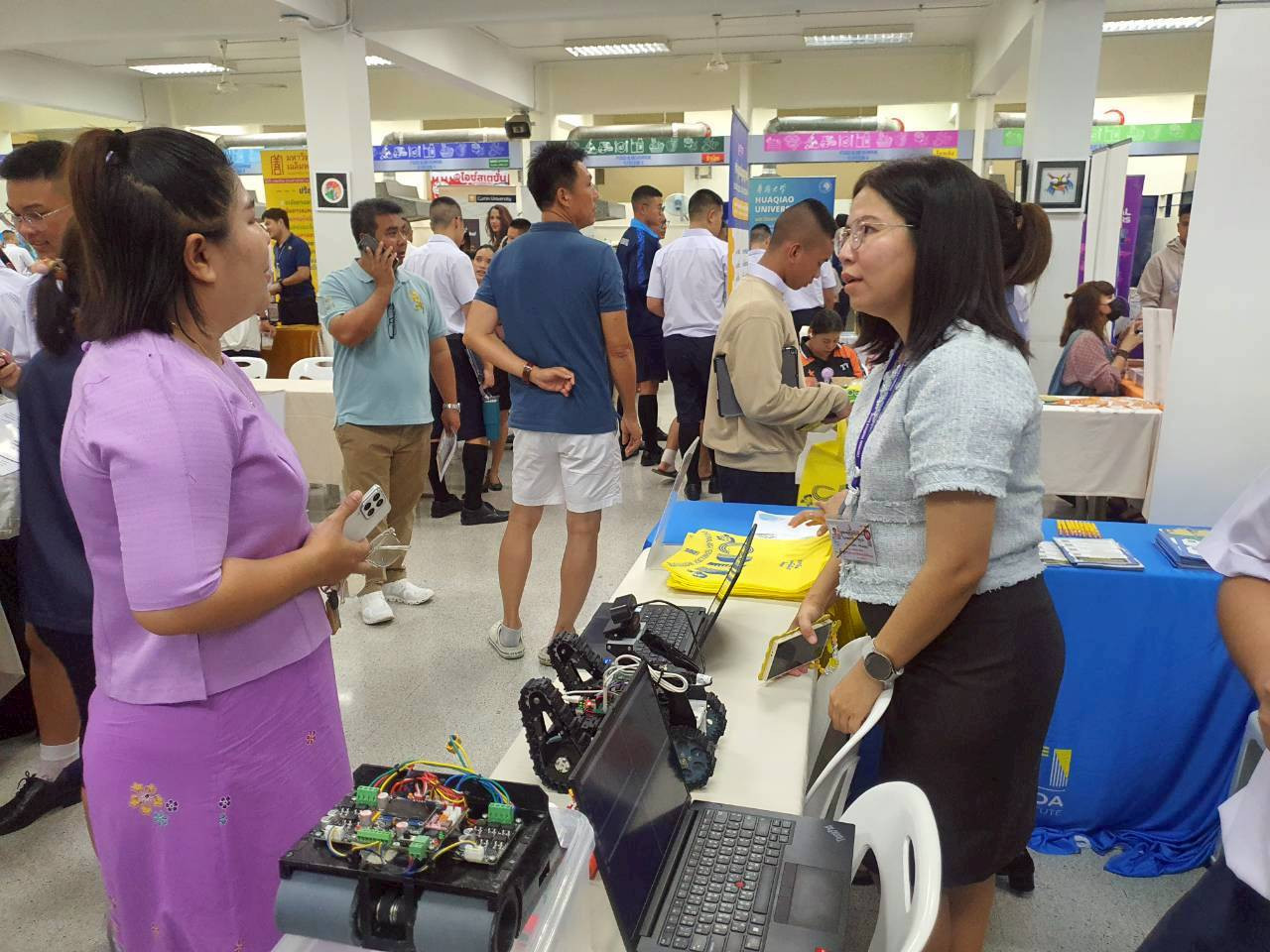 สจด. ร่วมแนะนำหลักสูตรของสถาบัน ในการศึกษาต่อของ วชิราวุธวิทยาลัย — 23 สิงหาคม 2025 — สถาบันเทคโนโลยีจิตรลดา CDTI