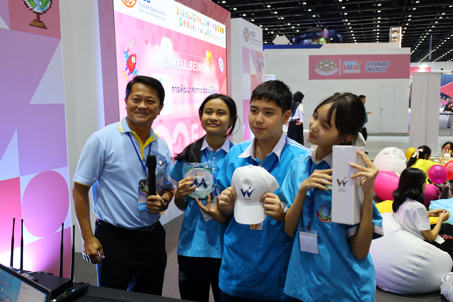 สจด. เข้าร่วมจัดนิทรรศการ "อว.แฟร์ 2568" Zone B: Learning Arcade ในบูธ U Well – Being Station — 15 สิงหาคม 2025 — สถาบันเทคโนโลยีจิตรลดา CDTI