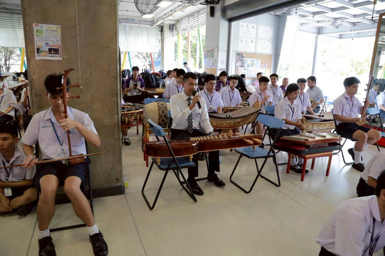สจด. ทำบุญตักบาตร เนื่องในคล้ายวันพระราชสมภพ ครบ 100 พรรษาพระบาทสมเด็จพระปรเมนทรมหาอานันทมหิดล พระอัฐมรามาธิบดินทร์ (รัชกาลที่ 8) — 13 กันยายน 2025 — สถาบันเทคโนโลยีจิตรลดา CDTI