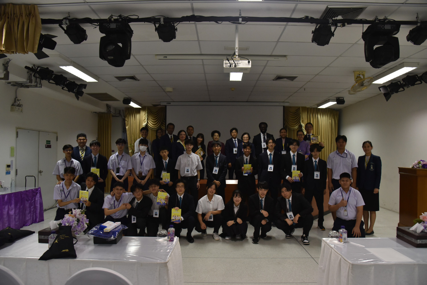 สจด. จัดพิธีปิดโครงการแลกเปลี่ยนวัฒนธรรมจาก Aichi High School of Technology and Engineering (AHSTE) Advanced Course ประเทศญี่ปุ่น — 13 กันยายน 2025 — สถาบันเทคโนโลยีจิตรลดา CDTI