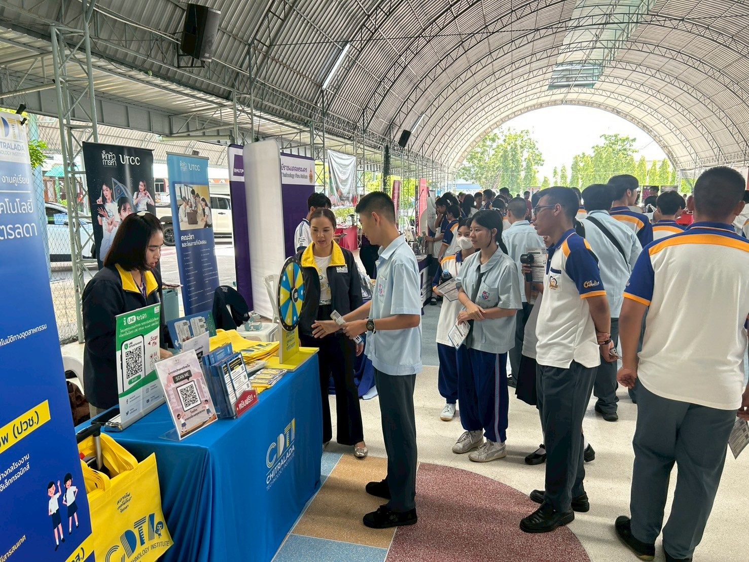 สจด. ร่วมแนะนำหลักสูตรของสถาบัน ในการศึกษาต่อของ โรงเรียนสารสาสน์วิเทศสมุทรปราการ — 13 กันยายน 2025 — สถาบันเทคโนโลยีจิตรลดา CDTI