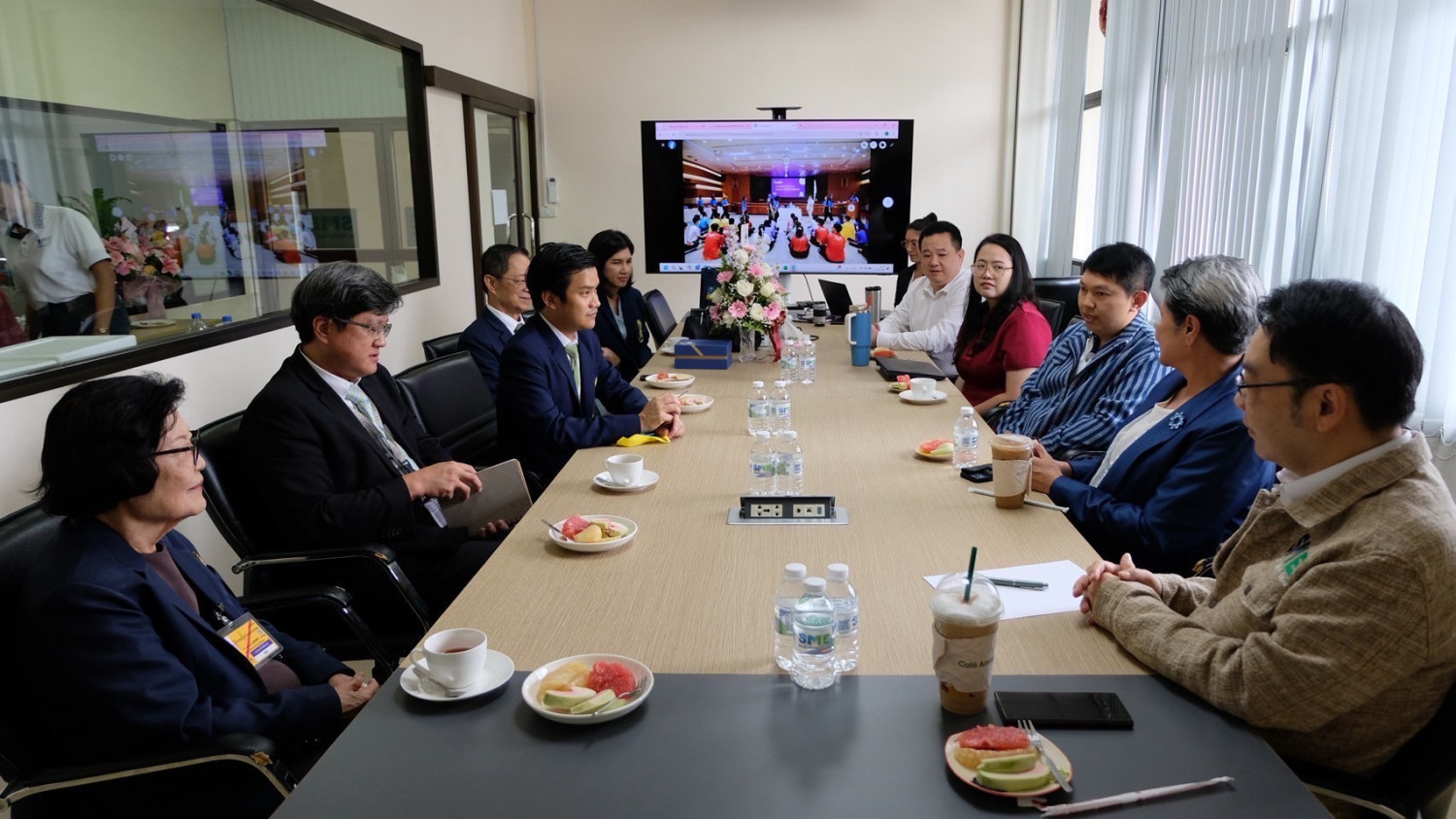 สจด. ร่วมแสดงความยินดีกับ ดร.ณพพงศ์ ธีระวร — 11 กันยายน 2025 — สถาบันเทคโนโลยีจิตรลดา CDTI