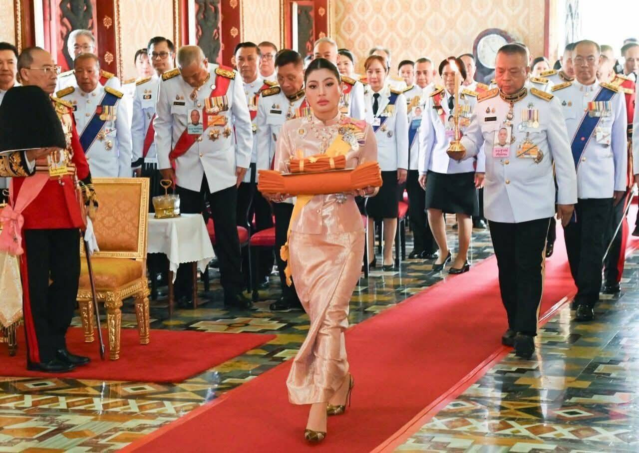 สจด. ร่วมเฝ้าฯ รับเสด็จ ในพระราชพิธีถวายผ้าพระกฐิน พุทธศักราช 2568 — 23 ตุลาคม 2025 — สถาบันเทคโนโลยีจิตรลดา CDTI