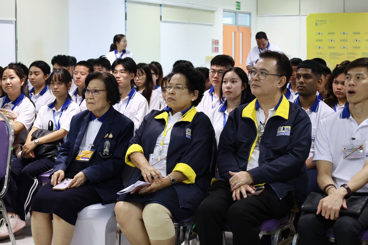 สจด. จัดพิธีเปิดโครงการ Learning Express 2025 — 8 ตุลาคม 2025 — สถาบันเทคโนโลยีจิตรลดา CDTI