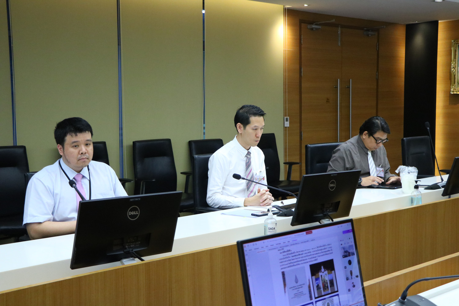 ประชุมคณะกรรมการบริหารกิจการนักเรียนนักศึกษาและคณะกรรมการทุนการศึกษา — 8 ตุลาคม 2025 — สถาบันเทคโนโลยีจิตรลดา CDTI
