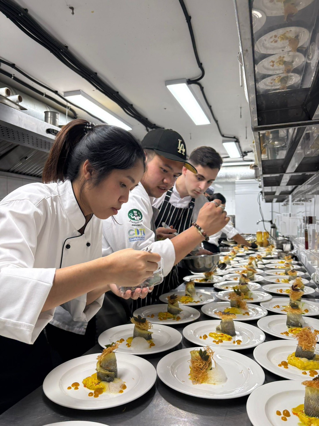 "อาหารไทยผงาดกลางกรุงมอสโก! สจด. โชว์ศักยภาพเชฟไทยในกิจกรรม Gastronomic Tour" — 20 ตุลาคม 2025 — สถาบันเทคโนโลยีจิตรลดา CDTI
