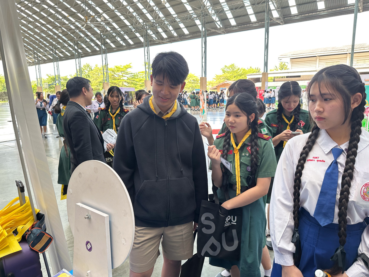 สจด. ร่วมงานแนะนำหลักสูตรศึกษาต่อของโรงเรียนพระวิสุทธิวงส์ — 26 พฤศจิกายน 2025 — สถาบันเทคโนโลยีจิตรลดา CDTI