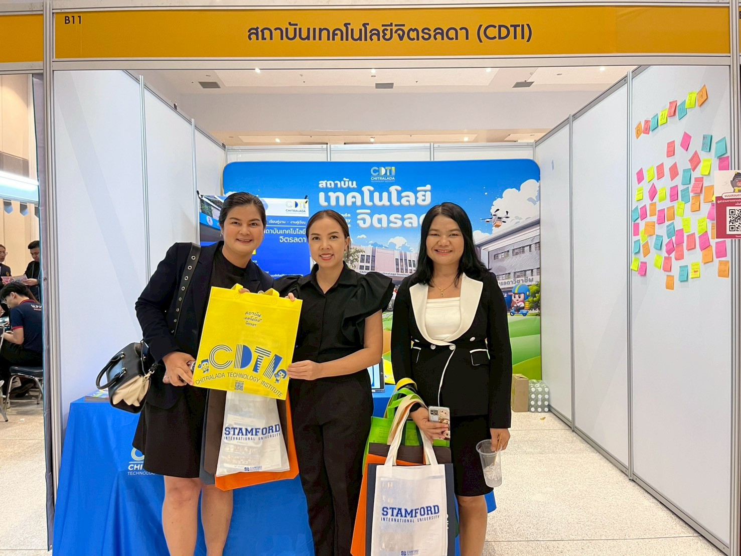 สจด. ร่วมงานตลาดนัดหลักสูตรอุดมศึกษา #27 สจด. ร่วมงานตลาดนัดหลักสูตรอุดมศึกษา #27 — 7 พฤศจิกายน 2025 — สถาบันเทคโนโลยีจิตรลดา CDTI