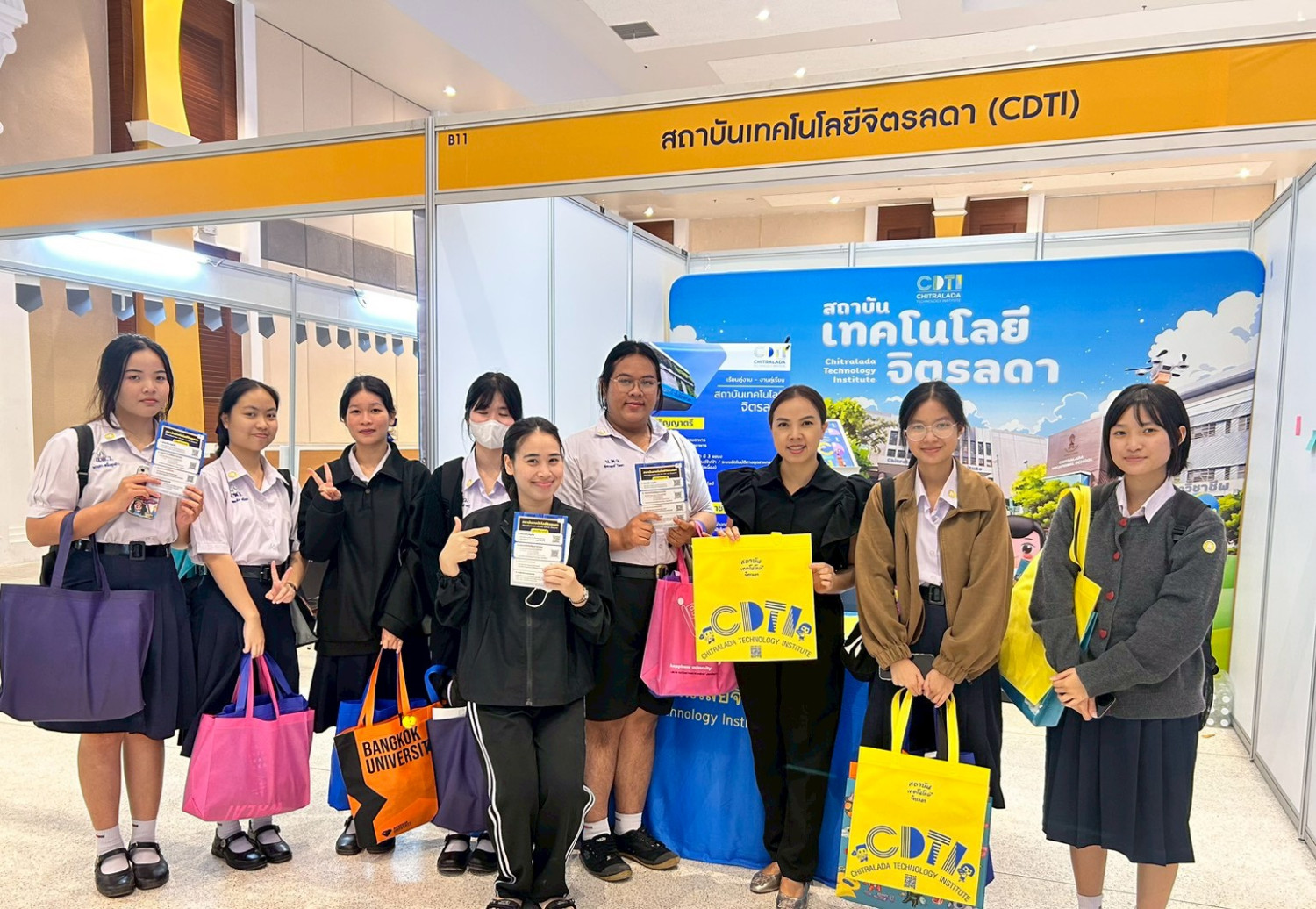 สจด. ร่วมงานตลาดนัดหลักสูตรอุดมศึกษา #27 สจด. ร่วมงานตลาดนัดหลักสูตรอุดมศึกษา #27 — 7 พฤศจิกายน 2025 — สถาบันเทคโนโลยีจิตรลดา CDTI