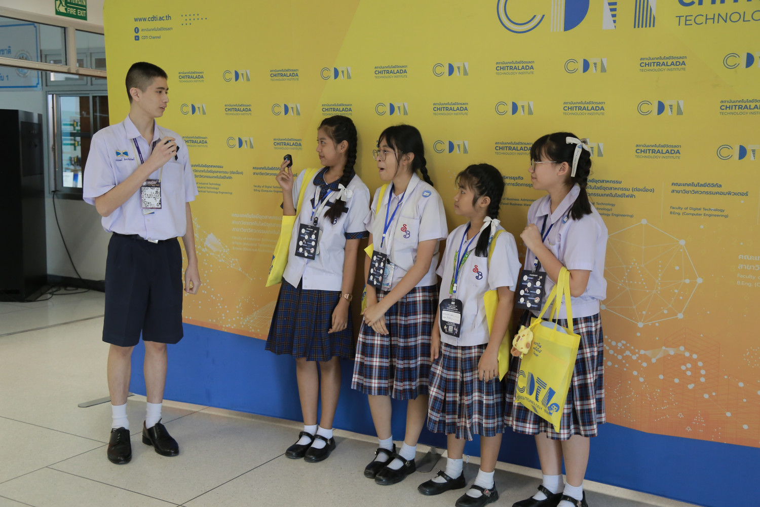 CDTI Open House 2025 “Forwards AI & Innovation” มุ่งสู่อนาคตด้วยพลังแห่งปัญญาประดิษฐ์และนวัตกรรม CDTI Open House 2025 “Forwards AI & Innovation” มุ่งสู่อนาคตด้วยพลังแห่งปัญญาประดิษฐ์และนวัตกรรม — 25 พฤศจิกายน 2025 — สถาบันเทคโนโลยีจิตรลดา CDTI