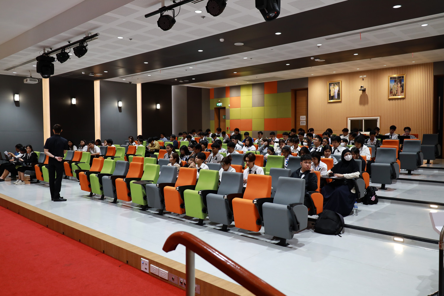 สจด. จัดสอบประเมินสมรรถนะด้านการใช้ดิจิทัล สจด. จัดสอบประเมินสมรรถนะด้านการใช้ดิจิทัล — 7 พฤศจิกายน 2025 — สถาบันเทคโนโลยีจิตรลดา CDTI