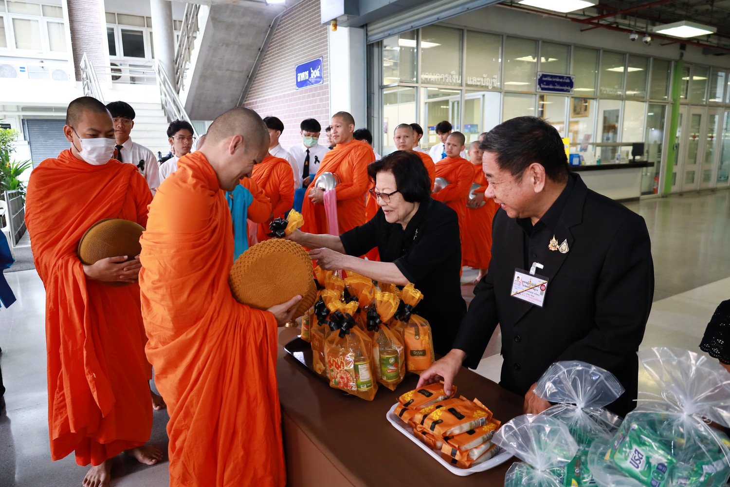 เนื่องในวันปัณรสมวาร ครบ 15 วัน แห่งการสวรรคต เนื่องในวันปัณรสมวาร ครบ 15 วัน แห่งการสวรรคต — 7 พฤศจิกายน 2025 — สถาบันเทคโนโลยีจิตรลดา CDTI