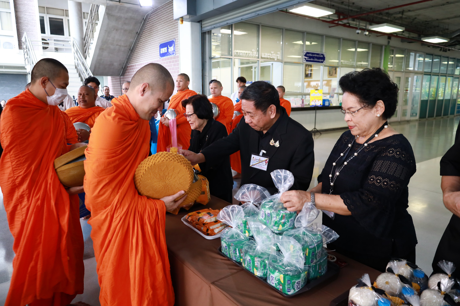 เนื่องในวันปัณรสมวาร ครบ 15 วัน แห่งการสวรรคต เนื่องในวันปัณรสมวาร ครบ 15 วัน แห่งการสวรรคต — 7 พฤศจิกายน 2025 — สถาบันเทคโนโลยีจิตรลดา CDTI