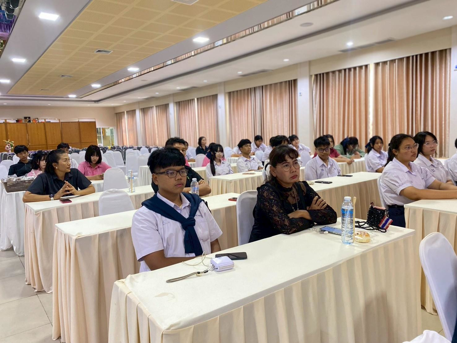 สจด. จัดกิจกรรม "ทุนสัญจร ปลูกฝัน ปั้นอนาคต" สจด. จัดกิจกรรม "ทุนสัญจร ปลูกฝัน ปั้นอนาคต" — 6 พฤศจิกายน 2025 — สถาบันเทคโนโลยีจิตรลดา CDTI