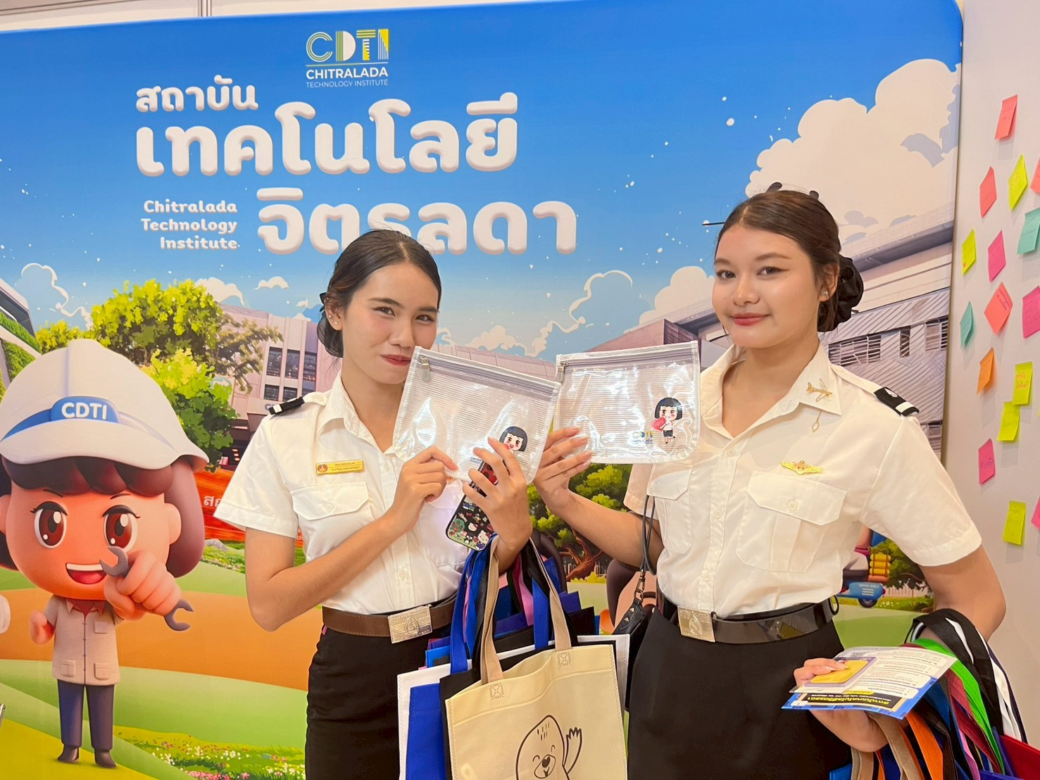 สจด. ร่วมงานตลาดนัดหลักสูตรอุดมศึกษา#27 สจด. ร่วมงานตลาดนัดหลักสูตรอุดมศึกษา#27 — 7 พฤศจิกายน 2025 — สถาบันเทคโนโลยีจิตรลดา CDTI