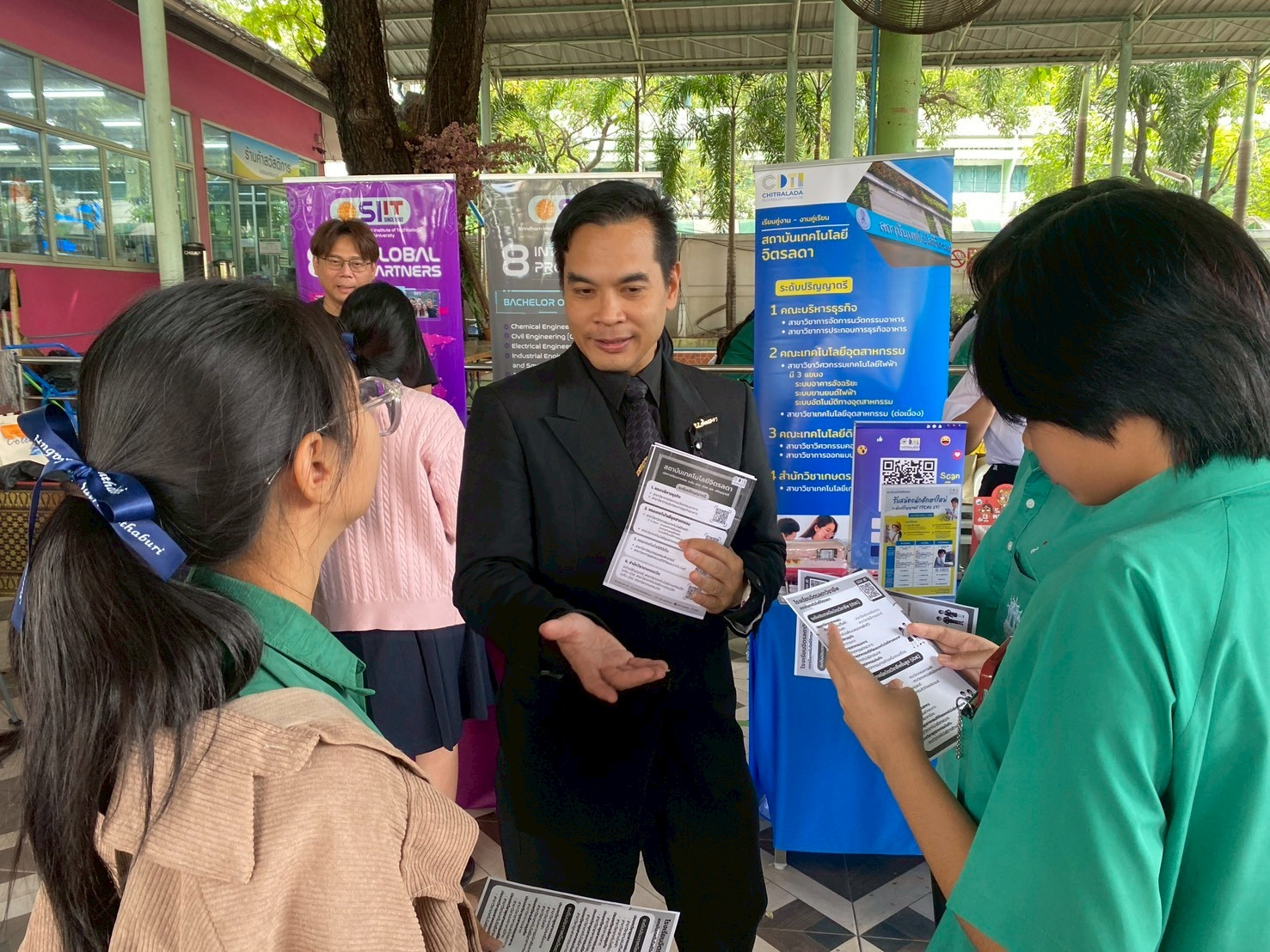 สจด. ร่วมงานแนะนำหลักสูตรศึกษาต่อของโรงเรียนสตรีนนทบุรี — 25 พฤศจิกายน 2025 — สถาบันเทคโนโลยีจิตรลดา CDTI