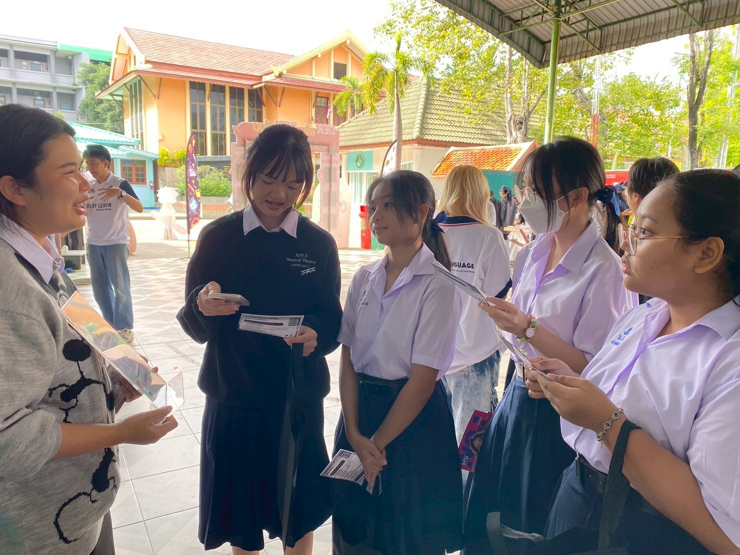 สจด. ร่วมงานแนะนำหลักสูตรศึกษาต่อของโรงเรียนสตรีนนทบุรี — 25 พฤศจิกายน 2025 — สถาบันเทคโนโลยีจิตรลดา CDTI