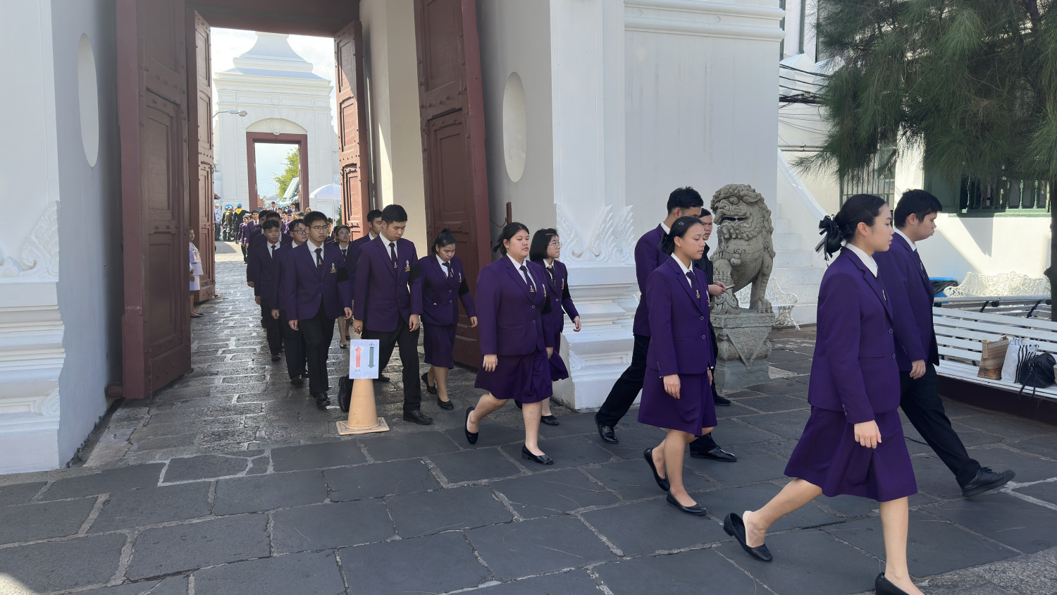 สจด. กราบถวายบังคมพระบรมศพสมเด็จพระนางเจ้าสิริกิติ์ พระบรมราชินีนาถ พระบรมราชชนนีพันปีหลวง สจด. กราบถวายบังคมพระบรมศพสมเด็จพระนางเจ้าสิริกิติ์ พระบรมราชินีนาถ พระบรมราชชนนีพันปีหลวง — 26 ธันวาคม 2025 — สถาบันเทคโนโลยีจิตรลดา CDTI