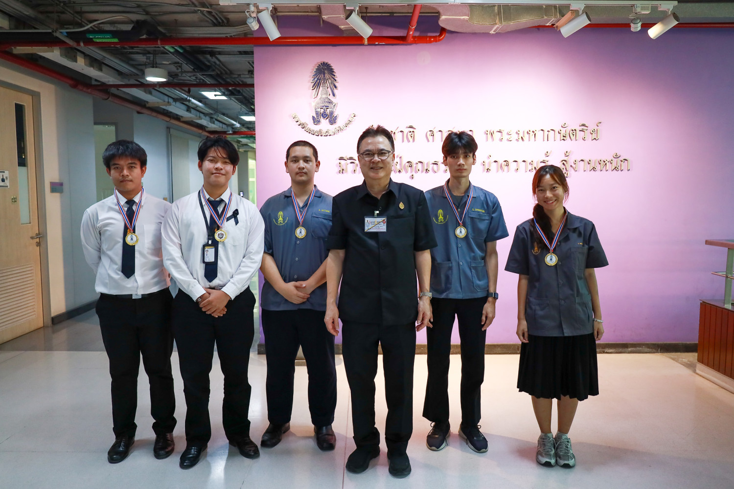 มอบเหรียญรางวัล CDTI Dormitory Game ครั้งที่ 1 มอบเหรียญรางวัล CDTI Dormitory Game ครั้งที่ 1 — 25 ธันวาคม 2025 — สถาบันเทคโนโลยีจิตรลดา CDTI