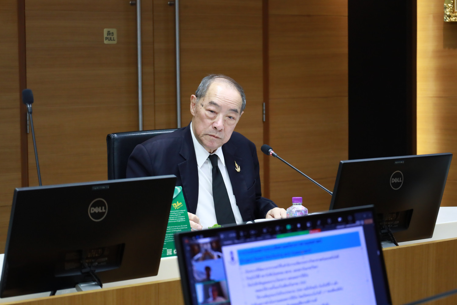 ประชุมคณะกรรมการติดตาม ตรวจสอบ และประเมินผลการปฏิบัติงานของสถาบันเทคโนโลยีจิตรลดา ประชุมคณะกรรมการติดตาม ตรวจสอบ และประเมินผลการปฏิบัติงานของสถาบันเทคโนโลยีจิตรลดา — 19 ธันวาคม 2025 — สถาบันเทคโนโลยีจิตรลดา CDTI