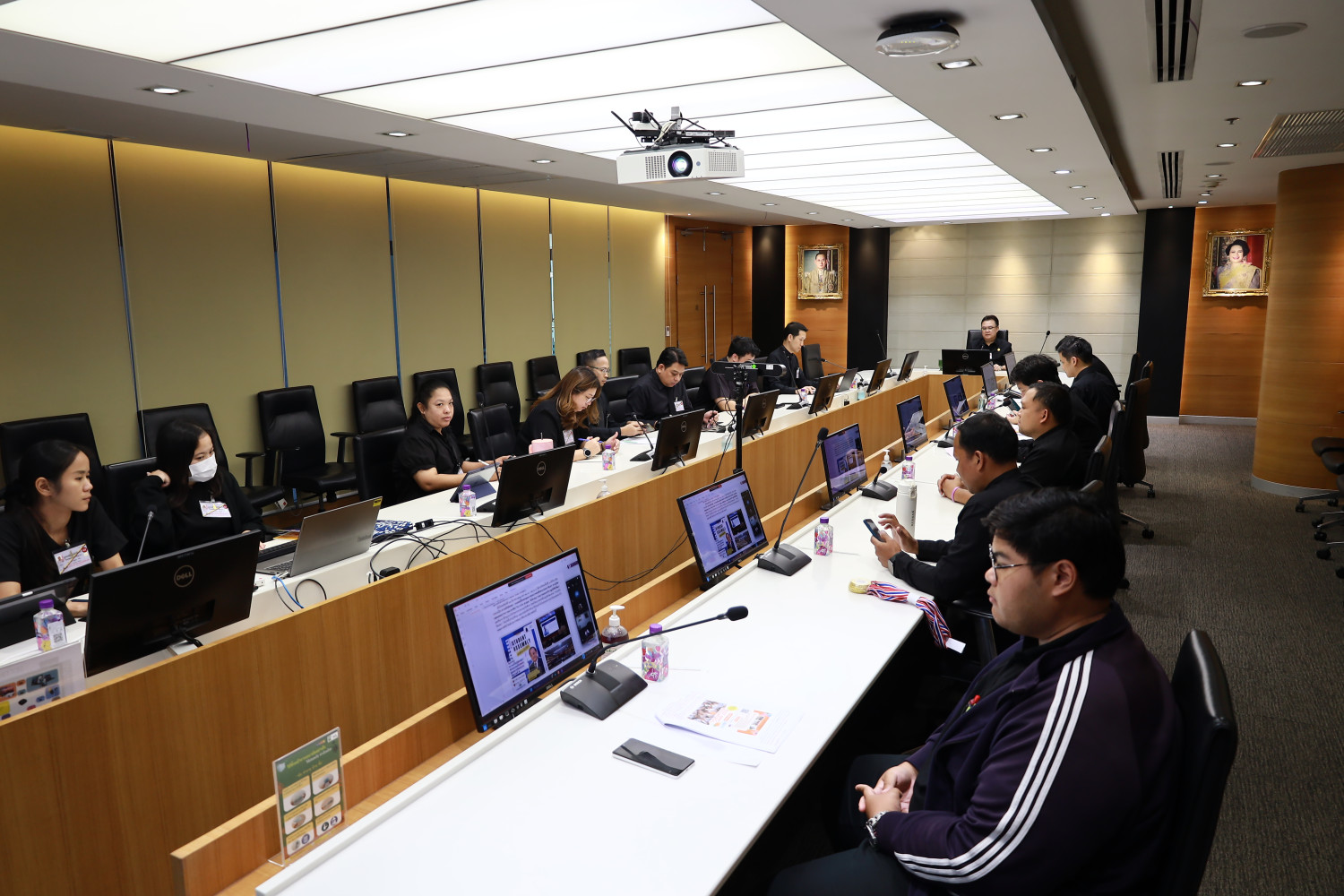 ประชุมคณะกรรมการบริหารกิจการนักเรียนนักศึกษาและคณะกรรมการทุนการศึกษา ประชุมคณะกรรมการบริหารกิจการนักเรียนนักศึกษาและคณะกรรมการทุนการศึกษา — 26 ธันวาคม 2025 — สถาบันเทคโนโลยีจิตรลดา CDTI