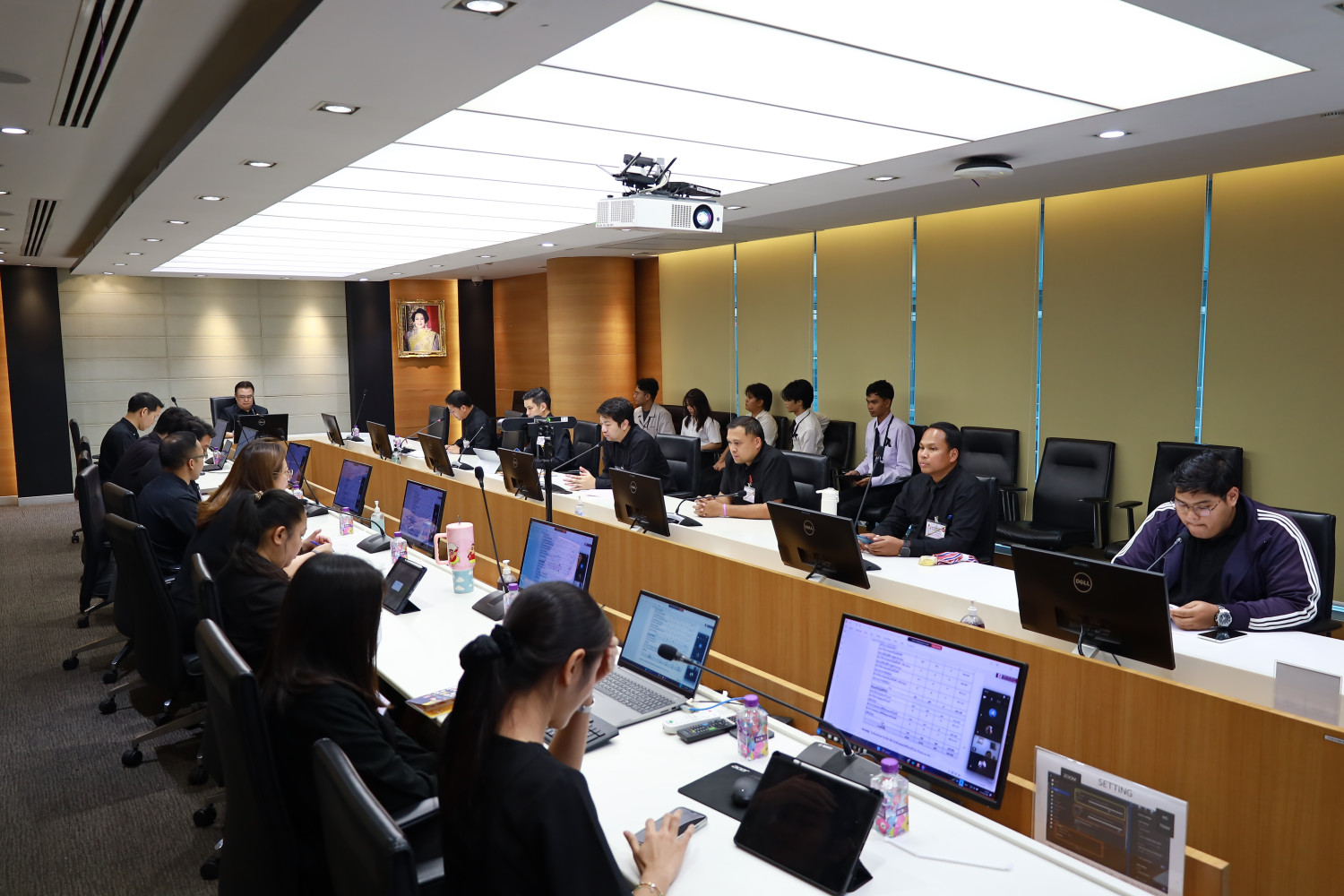 ประชุมคณะกรรมการบริหารกิจการนักเรียนนักศึกษาและคณะกรรมการทุนการศึกษา ประชุมคณะกรรมการบริหารกิจการนักเรียนนักศึกษาและคณะกรรมการทุนการศึกษา — 26 ธันวาคม 2025 — สถาบันเทคโนโลยีจิตรลดา CDTI