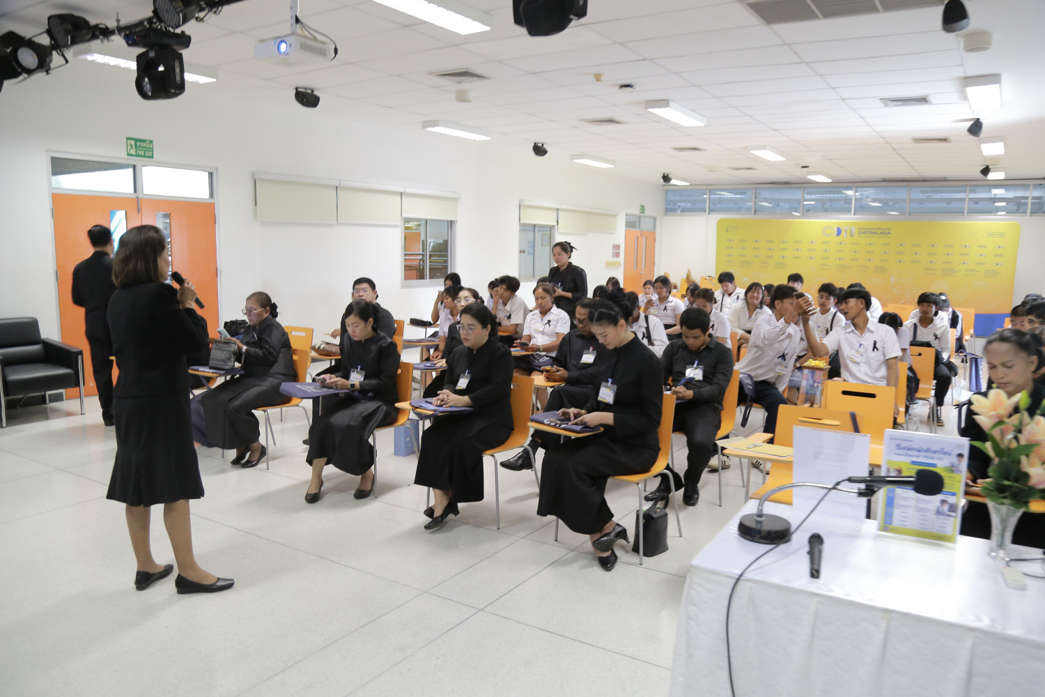 สจด. ต้อนรับคณะผู้บริหาร ครู และนักเรียนศูนย์ส่งเสริมการเรียนรู้ ระดับอำเภอวัดสิงห์ จังหวัดชัยนาท สจด. ต้อนรับคณะผู้บริหาร ครู และนักเรียนศูนย์ส่งเสริมการเรียนรู้ ระดับอำเภอวัดสิงห์ จังหวัดชัยนาท — 31 มกราคม 2026 — สถาบันเทคโนโลยีจิตรลดา CDTI