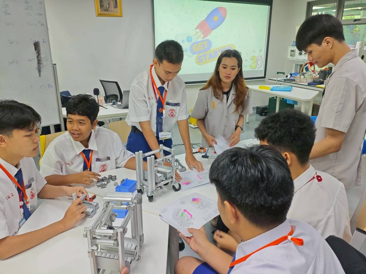 คณะเทคโนโลยีอุตสาหกรรมปลุกพลังสร้างสรรค์กับ Karakuri & Machine Vision คณะเทคโนโลยีอุตสาหกรรมปลุกพลังสร้างสรรค์กับ Karakuri & Machine Vision — 19 ธันวาคม 2025 — สถาบันเทคโนโลยีจิตรลดา CDTI
