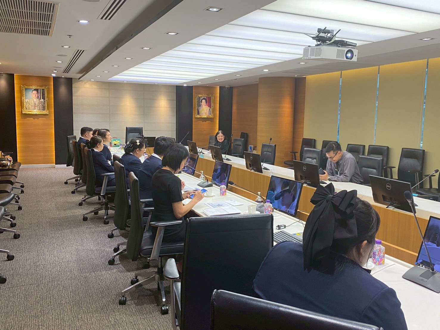 สจด. ต้อนรับคณะผู้บริหารโรงเรียนสีตบุตรบำรุง เข้าพบอธิการบดีสถาบันเทคโนโลยีจิตรลดา อวยพรปีใหม่ ๒๕๖๙ พร้อมรายงานความคืบหน้าความร่วมมือทางวิชาการ สจด. ต้อนรับคณะผู้บริหารโรงเรียนสีตบุตรบำรุง เข้าพบอธิการบดีสถาบันเทคโนโลยีจิตรลดา อวยพรปีใหม่ ๒๕๖๙ พร้อมรายงานความคืบหน้าความร่วมมือทางวิชาการ — 23 มกราคม 2026 — สถาบันเทคโนโลยีจิตรลดา CDTI