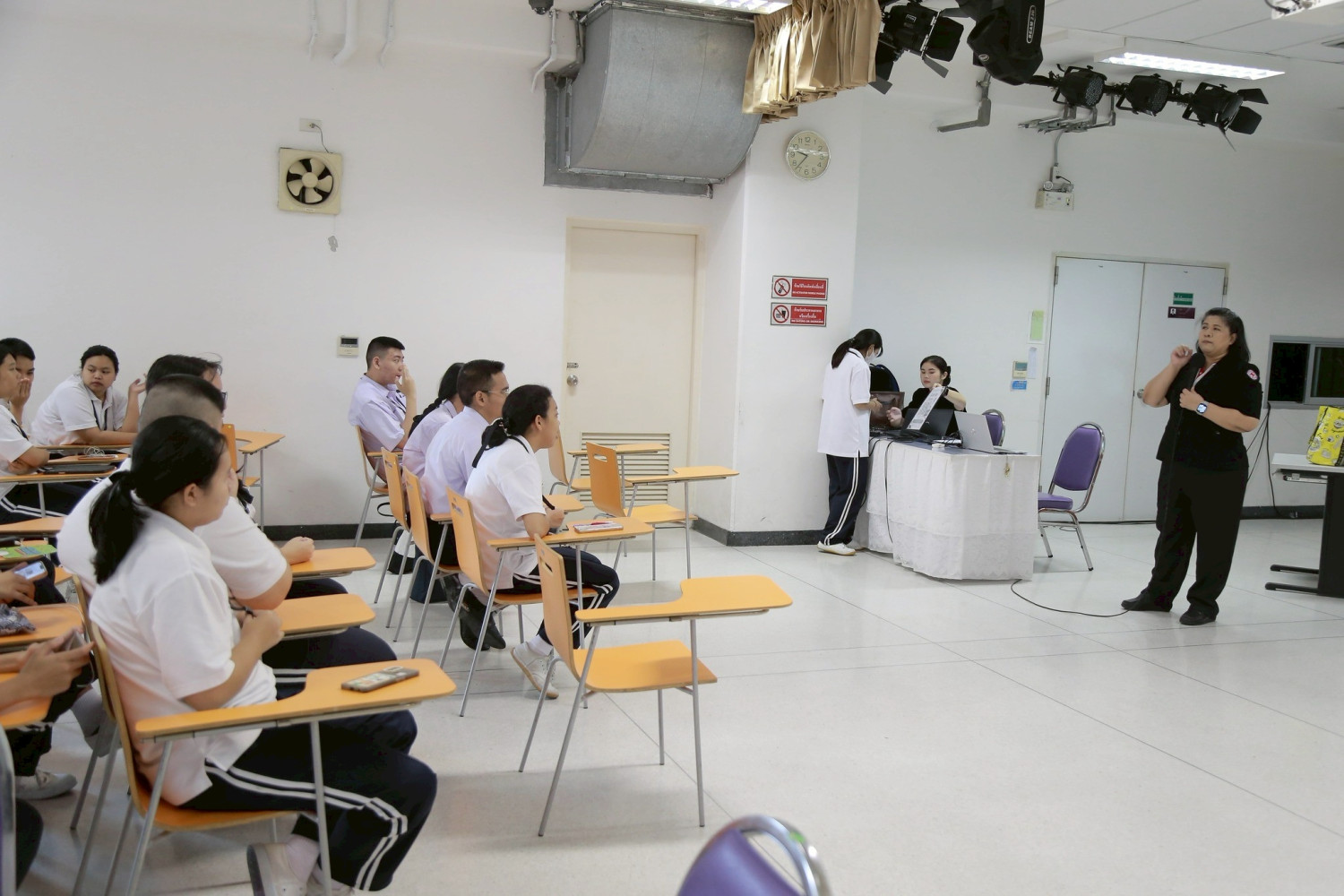 สจด. จัดกิจกรรมการฝึกปฐมพยาบาลเบื้องต้น ประจำภาคเรียนที่ 2 /2568 สจด. จัดกิจกรรมการฝึกปฐมพยาบาลเบื้องต้น ประจำภาคเรียนที่ 2 /2568 — 31 มกราคม 2026 — สถาบันเทคโนโลยีจิตรลดา CDTI