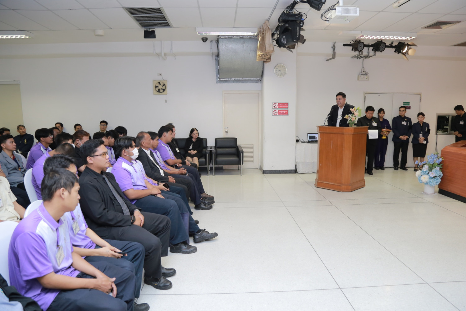 สจด. เป็นเจ้าภาพจัดแข่งขันทักษะวิชาชีพ “ไฟฟ้า-ยานยนต์” เวทีอาชีวศึกษาเอกชนระดับชาติ ปีการศึกษา 2568 มุ่งยกระดับมาตรฐานฝีมือแรงงานสู่สากล สจด. เป็นเจ้าภาพจัดแข่งขันทักษะวิชาชีพ “ไฟฟ้า-ยานยนต์” เวทีอาชีวศึกษาเอกชนระดับชาติ ปีการศึกษา 2568 มุ่งยกระดับมาตรฐานฝีมือแรงงานสู่สากล — 23 มกราคม 2026 — สถาบันเทคโนโลยีจิตรลดา CDTI