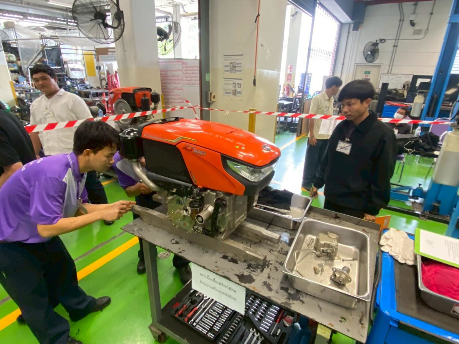 สจด. เป็นเจ้าภาพจัดแข่งขันทักษะวิชาชีพ “ไฟฟ้า-ยานยนต์” เวทีอาชีวศึกษาเอกชนระดับชาติ ปีการศึกษา 2568 มุ่งยกระดับมาตรฐานฝีมือแรงงานสู่สากล สจด. เป็นเจ้าภาพจัดแข่งขันทักษะวิชาชีพ “ไฟฟ้า-ยานยนต์” เวทีอาชีวศึกษาเอกชนระดับชาติ ปีการศึกษา 2568 มุ่งยกระดับมาตรฐานฝีมือแรงงานสู่สากล — 23 มกราคม 2026 — สถาบันเทคโนโลยีจิตรลดา CDTI