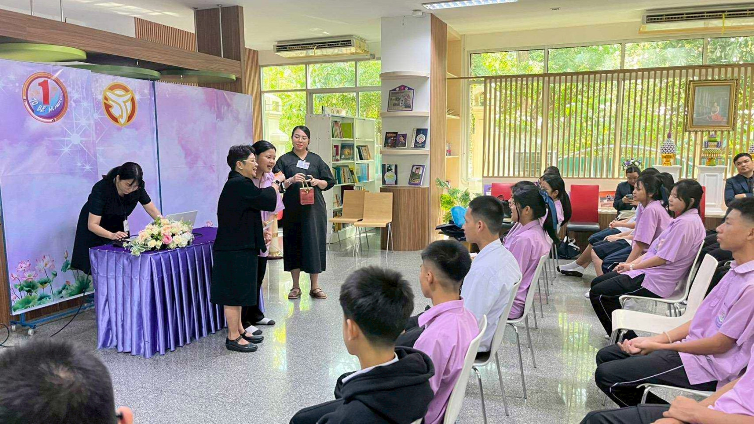 สจด. ร่วมกิจกรรมแนะแนวศึกษาต่อสายอาชีพของโรงเรียนวัดปทุมวนาราม ปีการศึกษา 2568 สจด. ร่วมกิจกรรมแนะแนวศึกษาต่อสายอาชีพของโรงเรียนวัดปทุมวนาราม ปีการศึกษา 2568 — 27 มกราคม 2026 — สถาบันเทคโนโลยีจิตรลดา CDTI