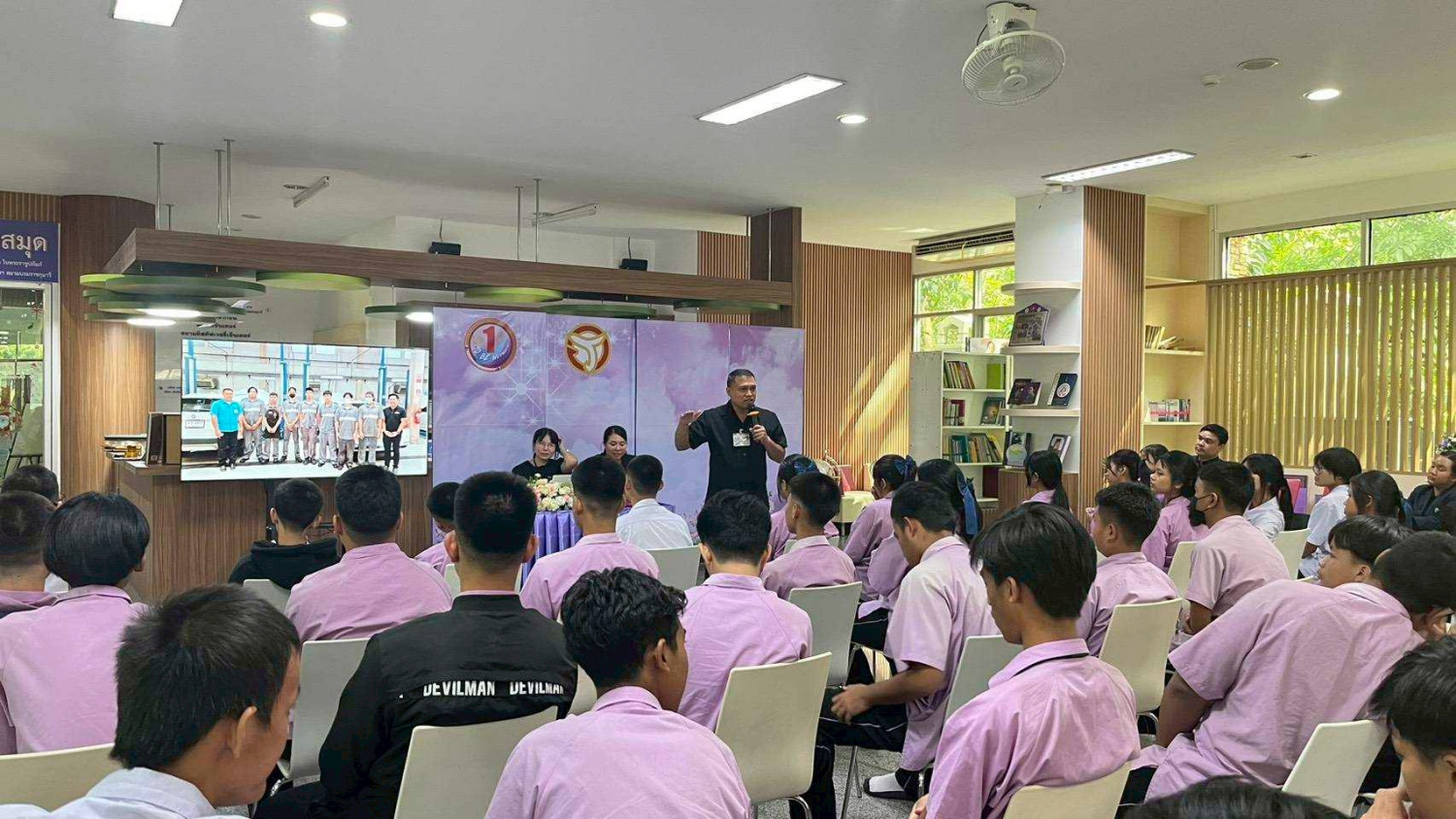 สจด. ร่วมกิจกรรมแนะแนวศึกษาต่อสายอาชีพของโรงเรียนวัดปทุมวนาราม ปีการศึกษา 2568 สจด. ร่วมกิจกรรมแนะแนวศึกษาต่อสายอาชีพของโรงเรียนวัดปทุมวนาราม ปีการศึกษา 2568 — 27 มกราคม 2026 — สถาบันเทคโนโลยีจิตรลดา CDTI