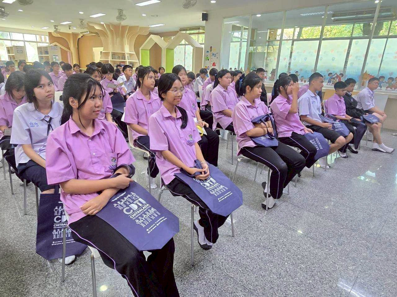 สจด. ร่วมกิจกรรมแนะแนวศึกษาต่อสายอาชีพของโรงเรียนวัดปทุมวนาราม ปีการศึกษา 2568 สจด. ร่วมกิจกรรมแนะแนวศึกษาต่อสายอาชีพของโรงเรียนวัดปทุมวนาราม ปีการศึกษา 2568 — 27 มกราคม 2026 — สถาบันเทคโนโลยีจิตรลดา CDTI