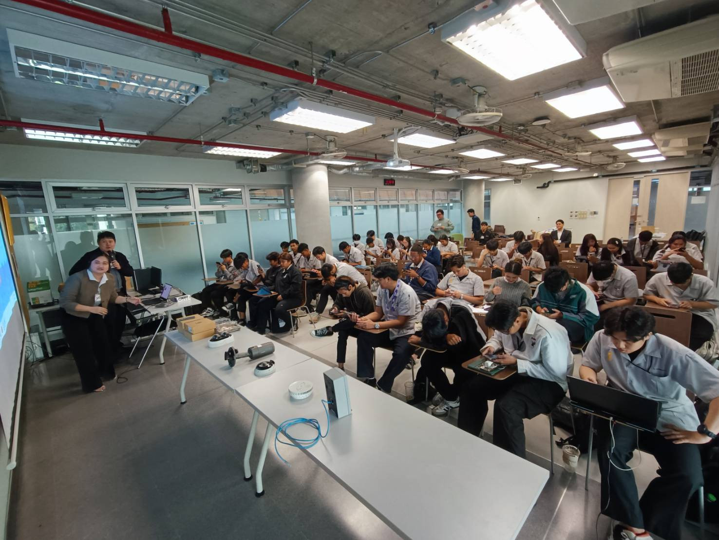 อบรมเชิงปฏิบัติการ Re-Imagine Roadshow เปิดโลกมุมมองใหม่กับ CCTV อบรมเชิงปฏิบัติการ Re-Imagine Roadshow เปิดโลกมุมมองใหม่กับ CCTV — 22 มกราคม 2026 — สถาบันเทคโนโลยีจิตรลดา CDTI